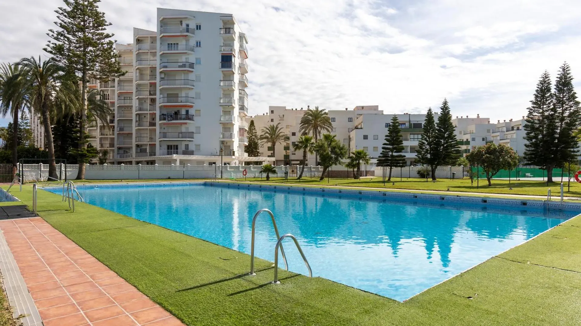 Global Salomar Apartamento Salobreña