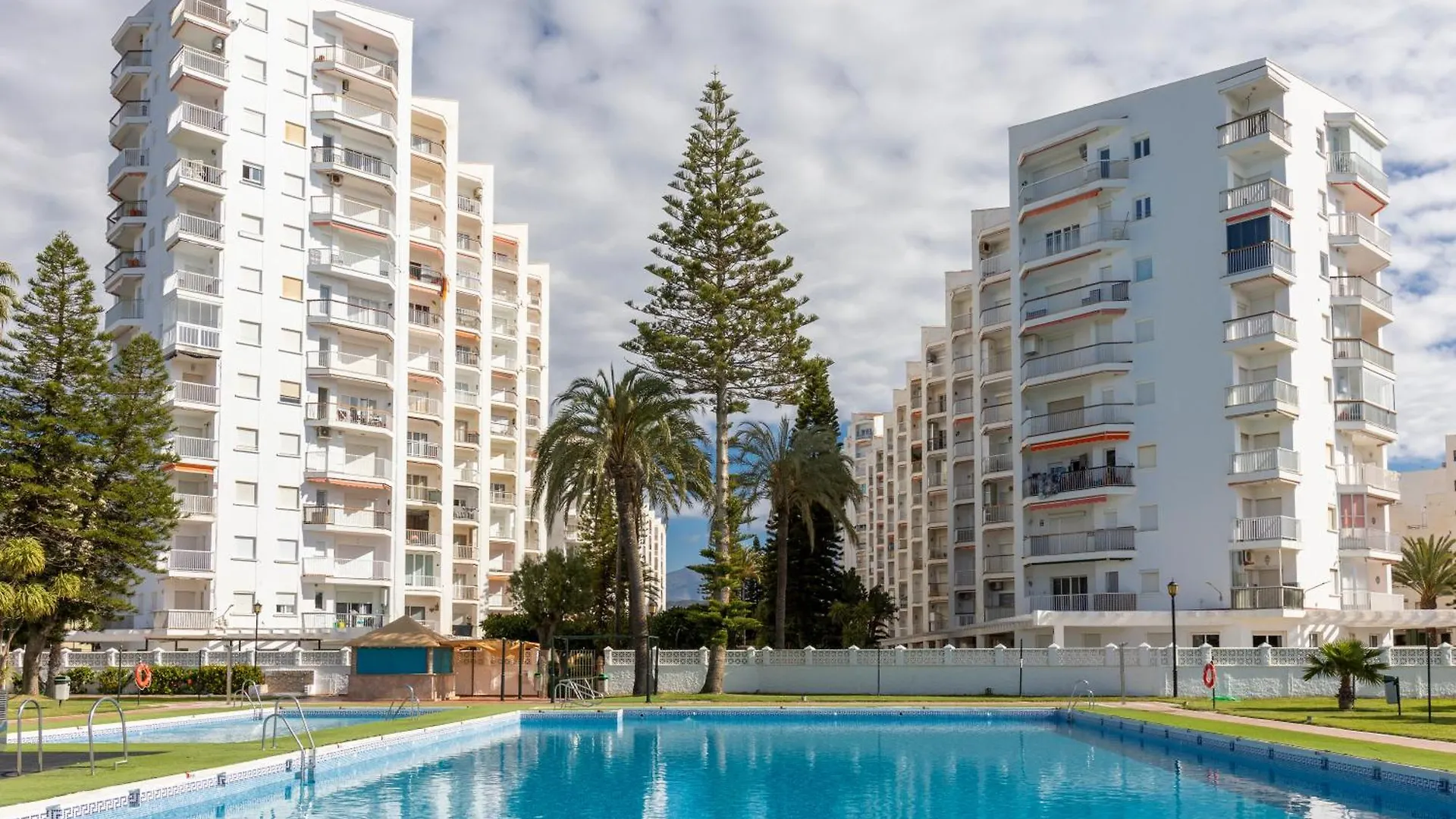 Global Salomar Apartamento Salobreña